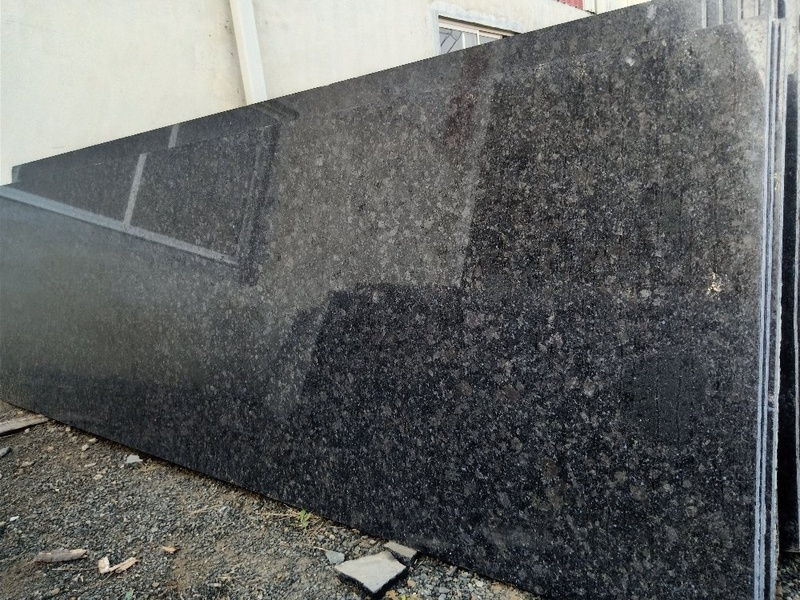 R.Black Granite